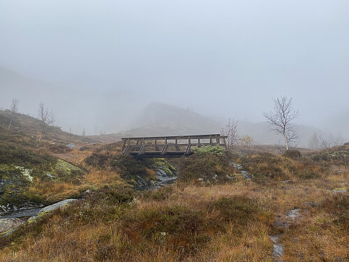 Bilde #6: Brua over Stølselva, like før Kyrkjebøstølen.