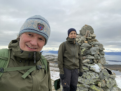 Bilde #8: Ved Frænavarden [589 m.o.h.] oppe på toppen av fjellet, som egentlig heter Middagsfjellet.