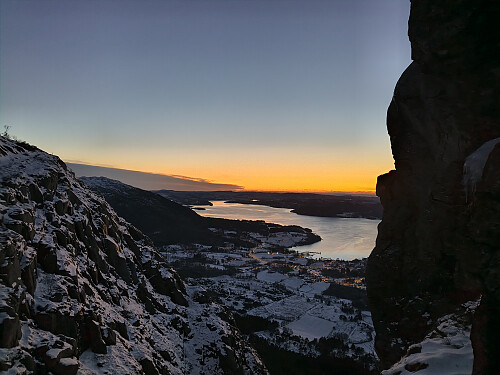 Glommeskar den nye vegen ein brukar opp og ned Dyraskarfjedle.