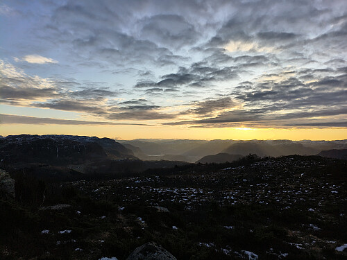 Utsikt innover Årdal.