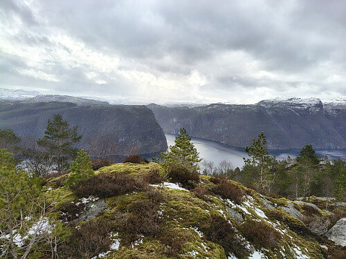 Det flotte toppunket på Eidaåsen, 411 moh.