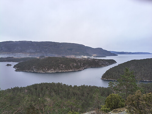 Berakvamskorpa og Kjølvikskorpa, her må det våtdrakt til.