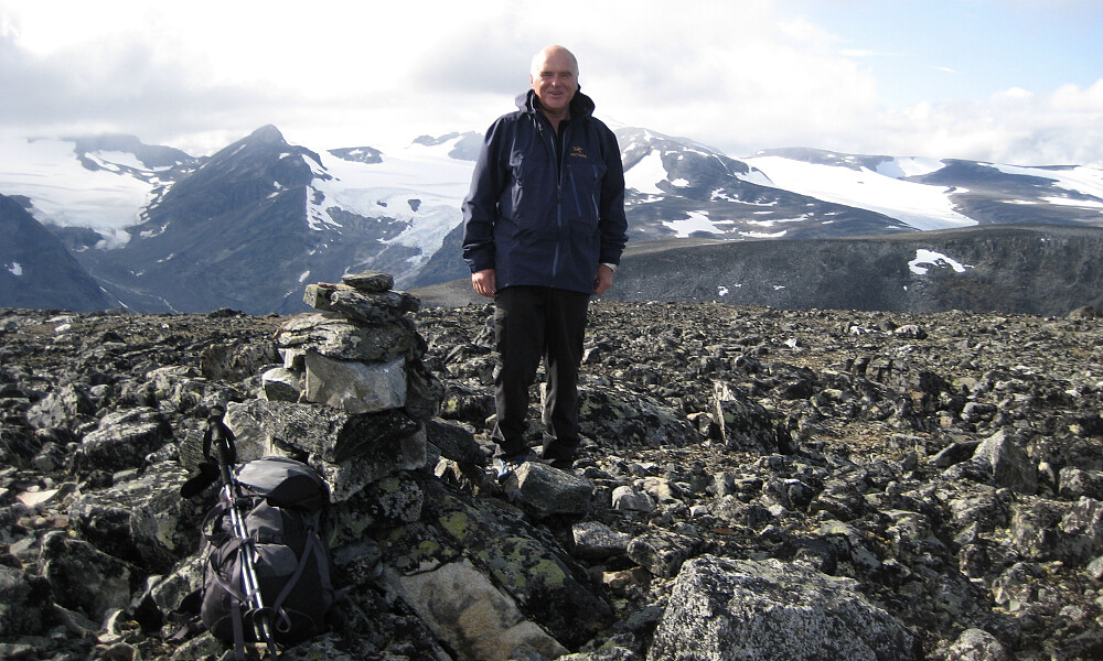 Varden på Leirhøe Nord 2073 moh. Foto mot vest (Astrid) 