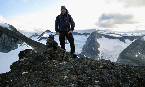 Leirhøe Sør kl. 19. Det begynner å mørkne ...