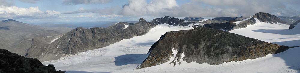 Panorama mot Veobreatinden og Veotindene