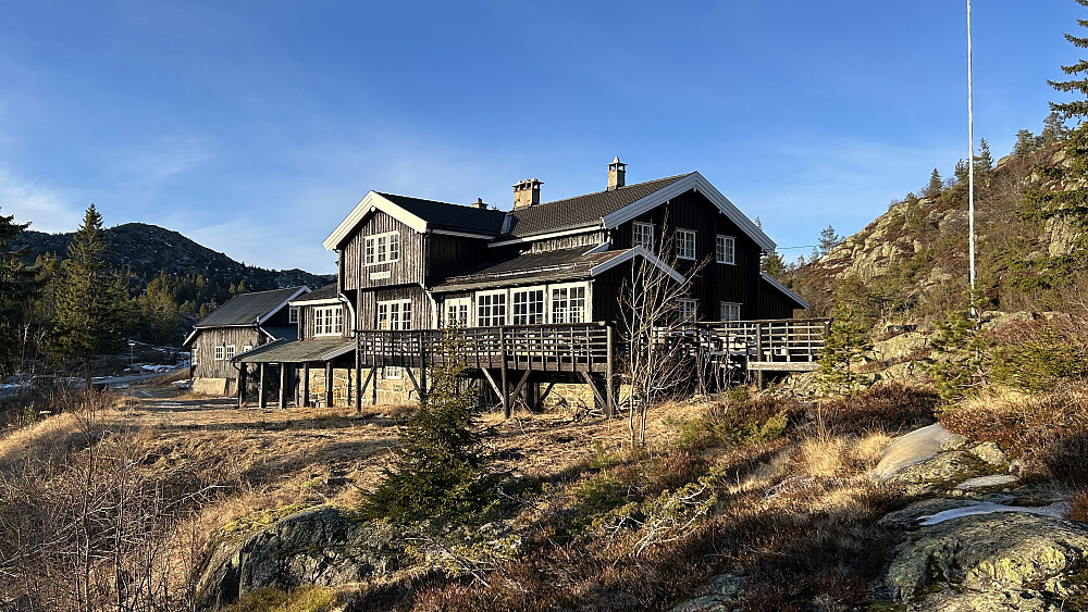 Knuterhytta sett fra sørøst