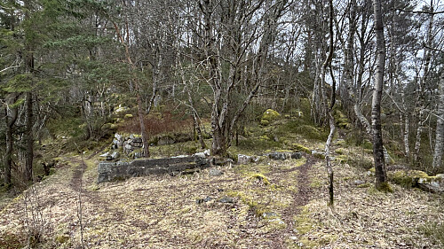 På denne flaten har det stått en ganske stor bygning