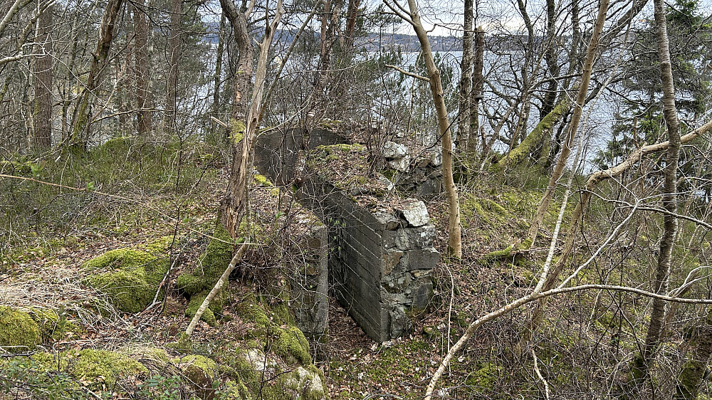 Bunker 10 mellom neset og Hestabakken 