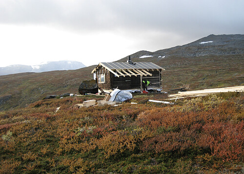 Sulheim i ferd med å bygge hytte 