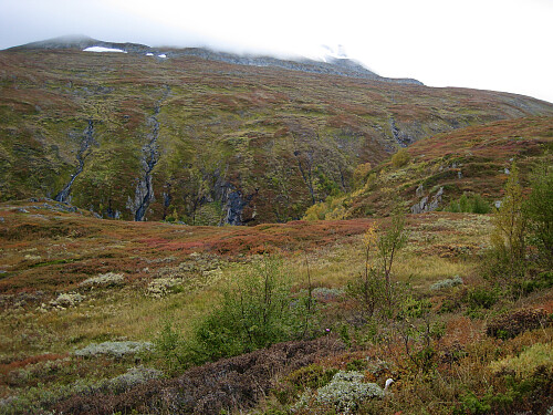 Flotte høstfarger nedover Sulegjelet mot Sulheim!