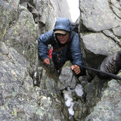 Leif på vei opp Heftyes renne