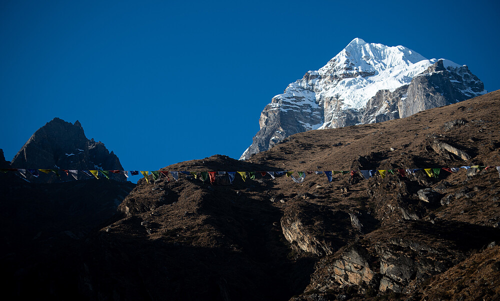 Tatee Tse til venstre, Tawoche til høyre