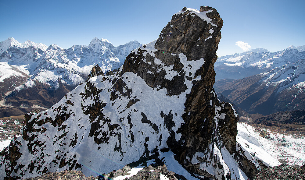 Midttoppen (Tatee Tse Iho 1) og sporsnø