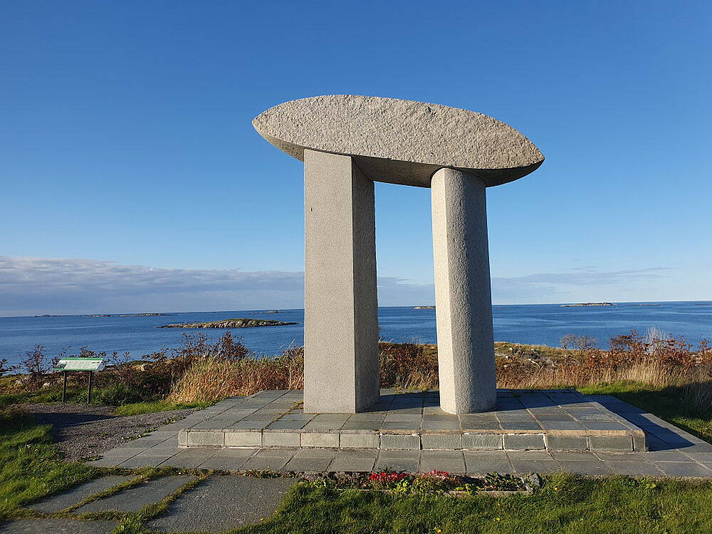 Rokta-monumentet på Rindarøya 