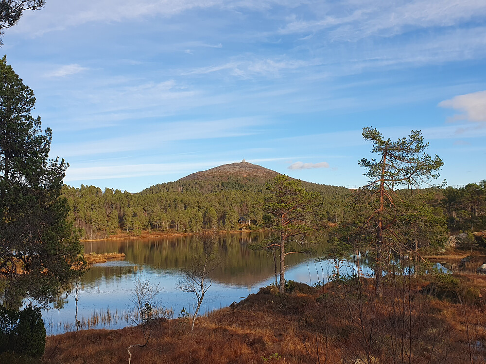Øverlandsvatnet og Tusten