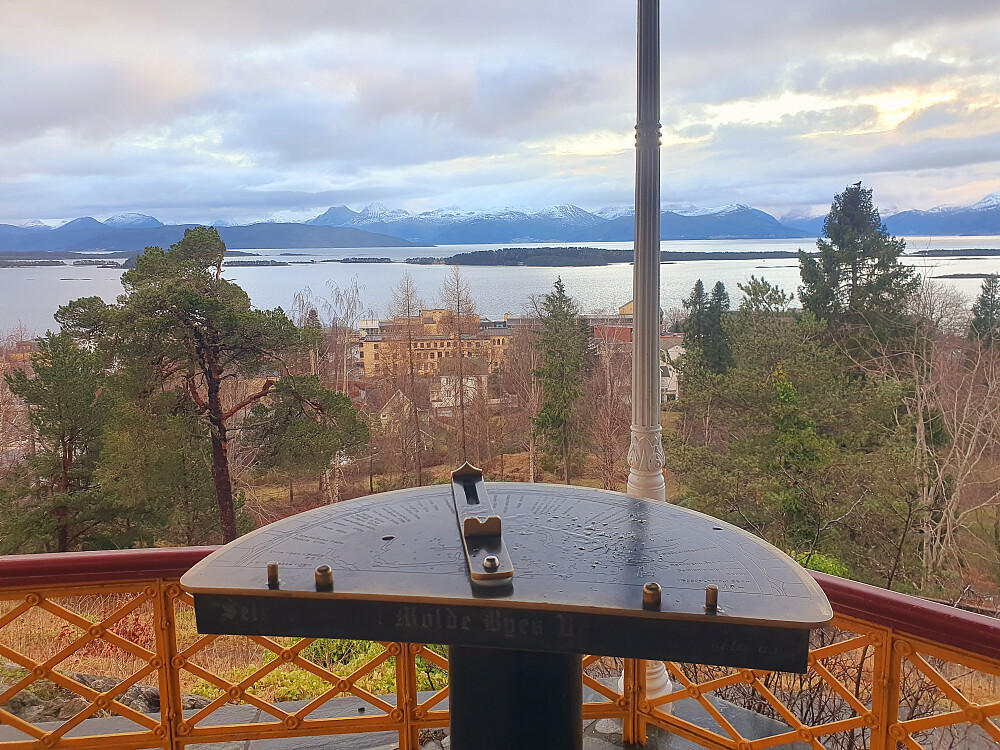 Sikteskiva på Rekneshaugen 