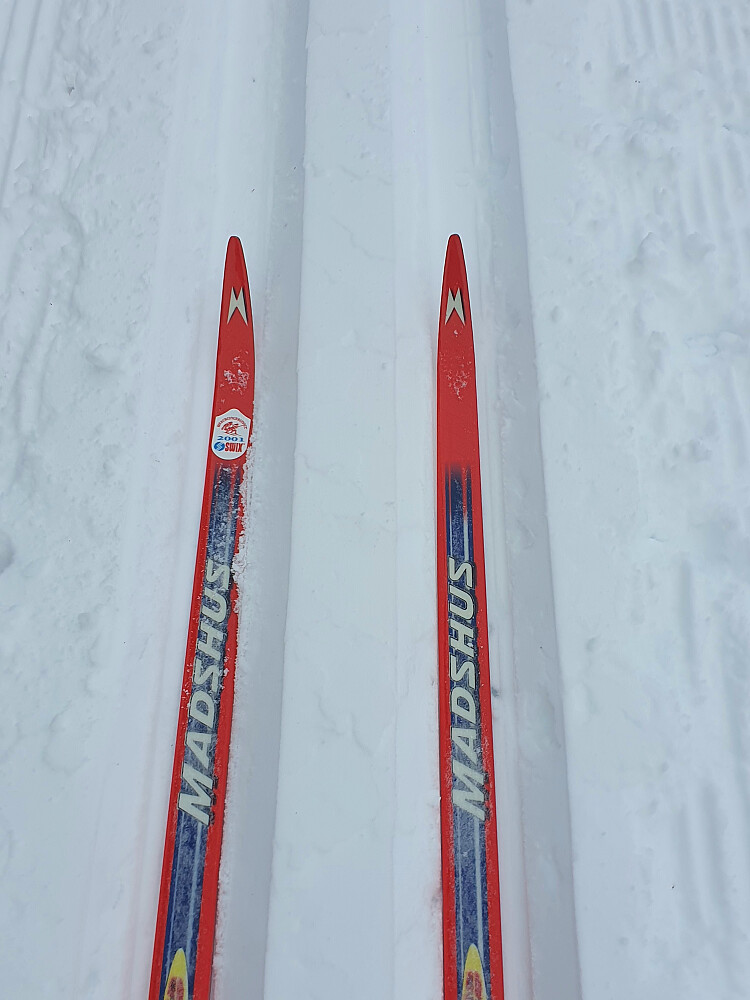 Veldig godt føre i trikkeskinner. 0-rode under skiene fungerte meget bra. 