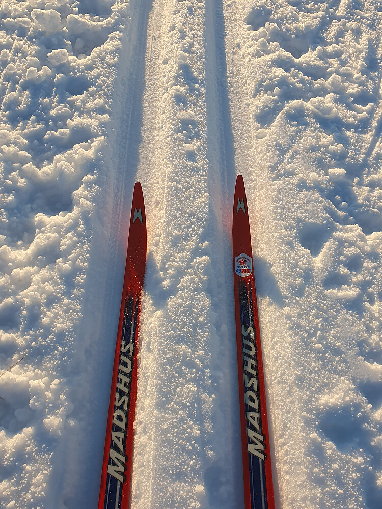 Overraskende nok superski med voks enda - ca fem minus og fiolett spesial.