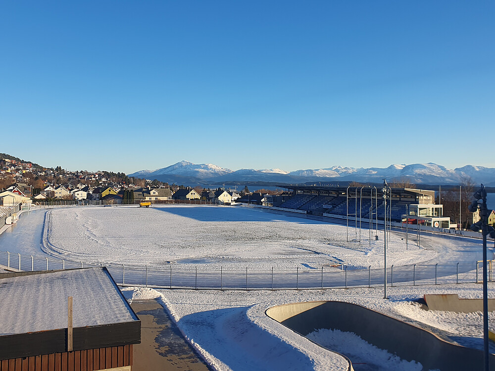 Bilde av "skøytestadion" (tatt i går) 