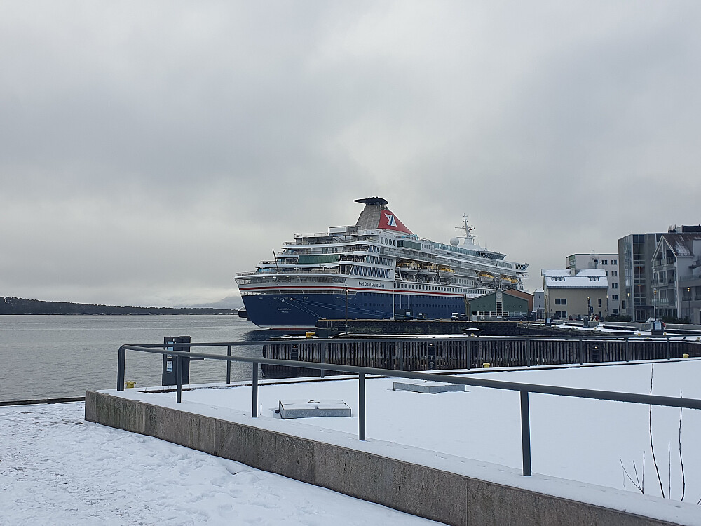 Cruiseskip på Storkaia 