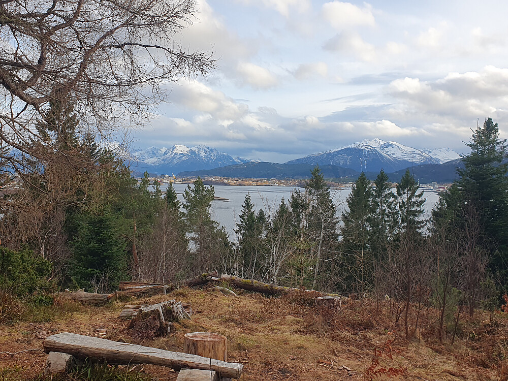 Mot bl a Randers topp og Jønshorn