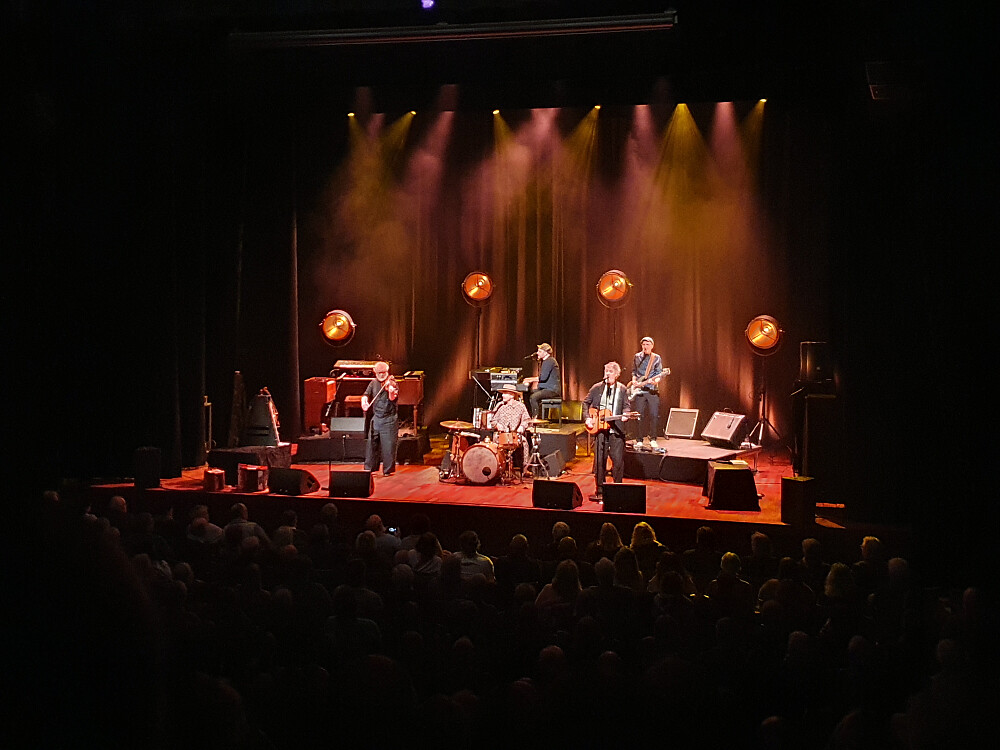 Vamp-konsert på Bjørnsonhuset på kvelden. Meget bra! 