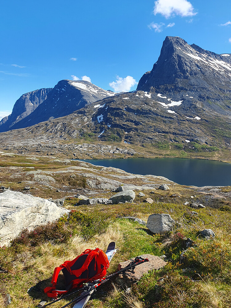 Fint ved turstsrt - mot Storgrovfjellet og Stigbottshornet 