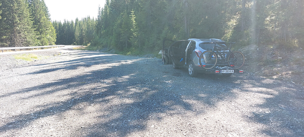 Parkering ved FV180