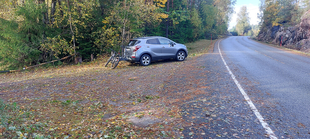 Parkering på andre siden av vei.