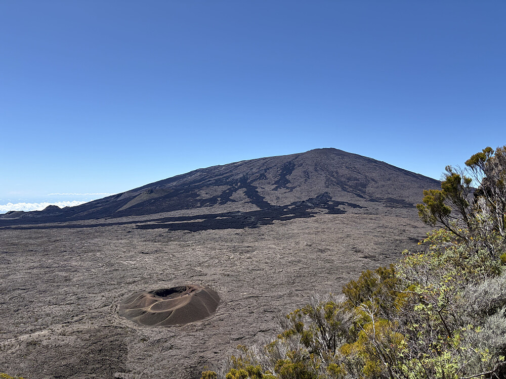 Vulkanen sett fra trappa.