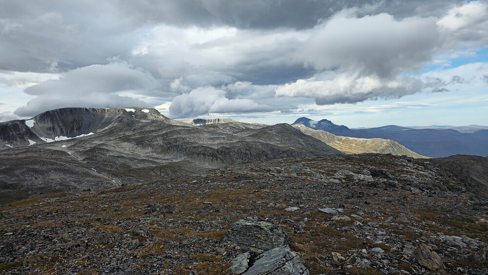Storlifjell og Snota.