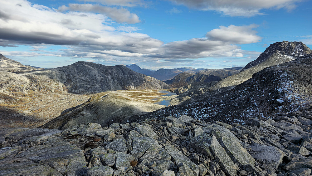 Et siste blikk innover Naustådalen.