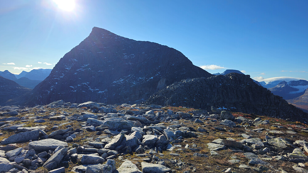 Oppe på NV2. Ser ryggen bort til NV1.