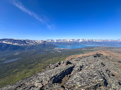 Utsikt over Lyngsalpene fra Ádjit 1262.