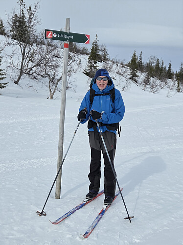 Knut ved samme skilt