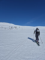 På vei oppover mot Gravskardet
