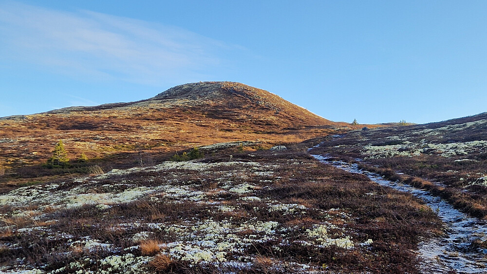 Nærmar meg Binnhovdknatten.