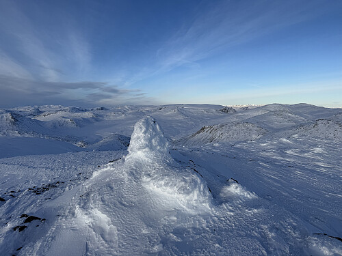 Skurvefjellet (1739 m).