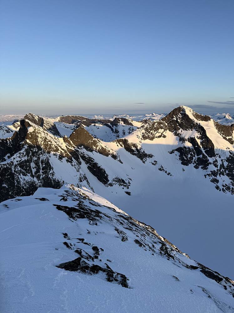 Morgen på Austre Leirungstinden (2288 m).