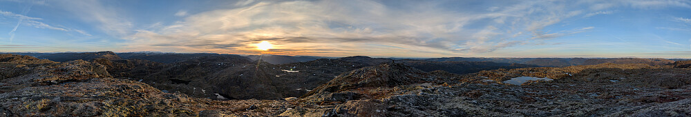 Panoramabilde frå toppunktet.
