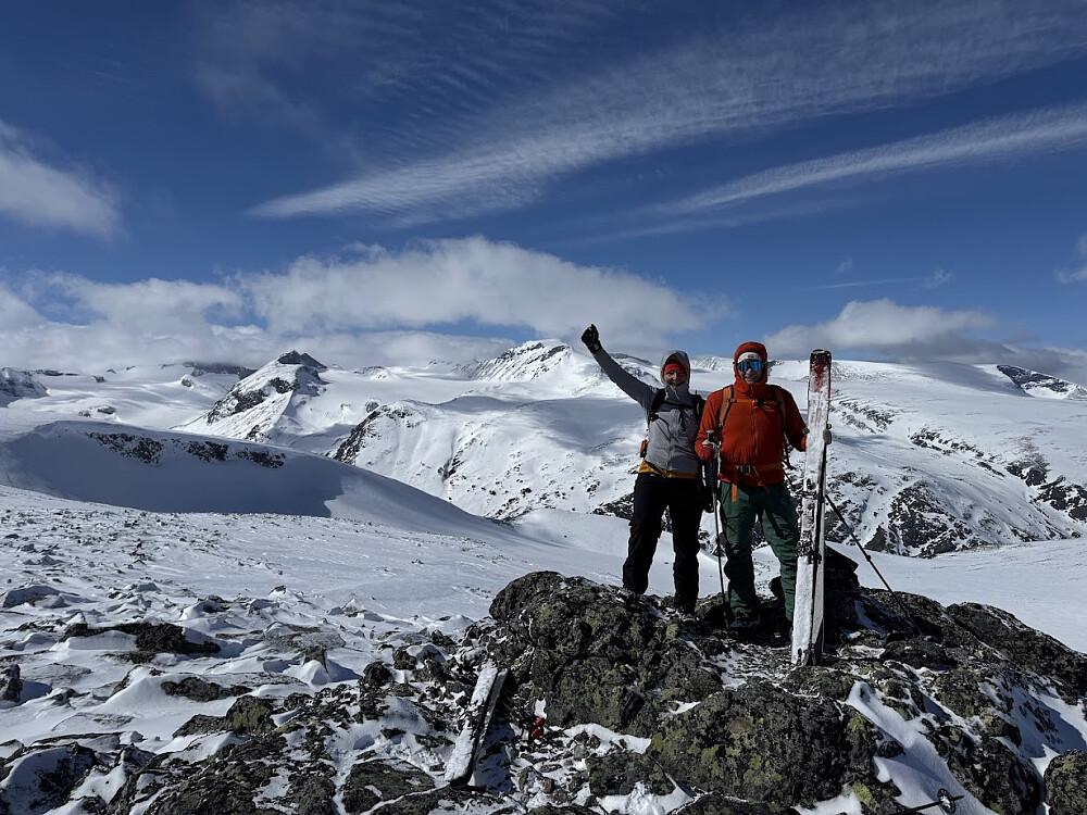 Britt og Svein på Nordøst for Spiterhøe.
