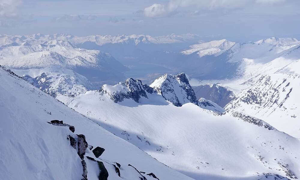 Åndalsnes i det fjerne.