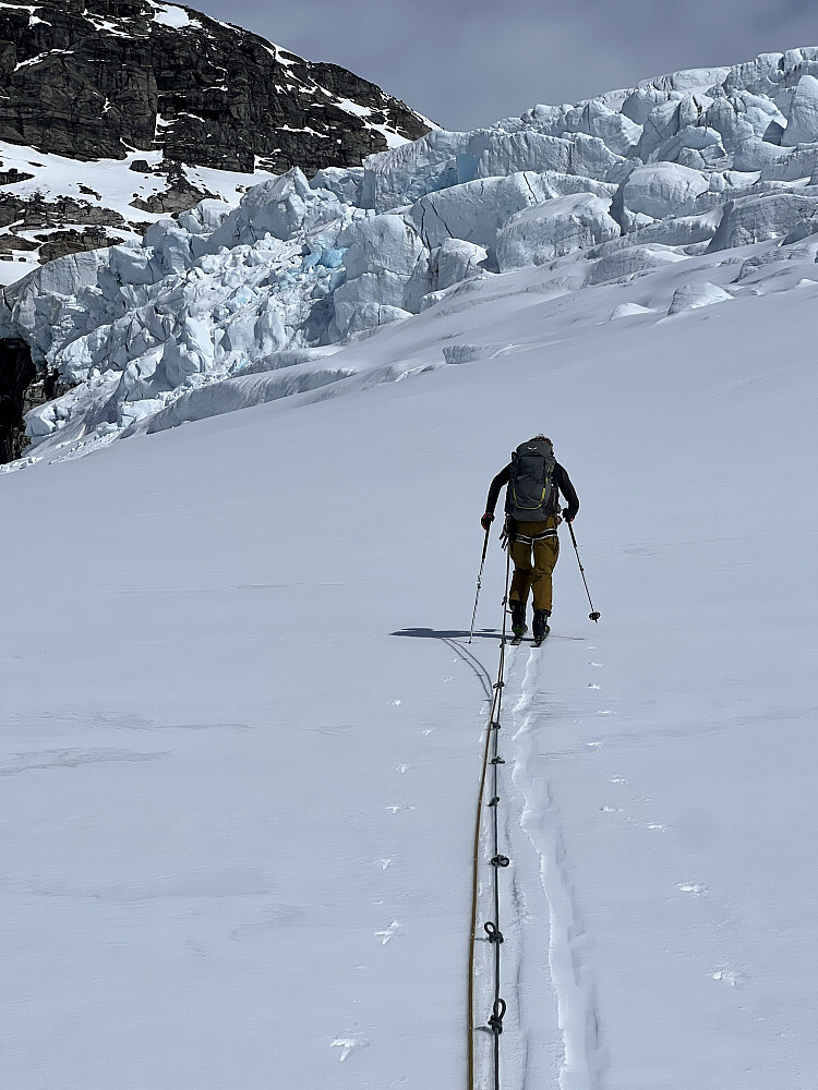 Oppover Rembesdalskåka.