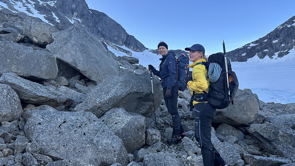Opp mot Skagadalsbreen.