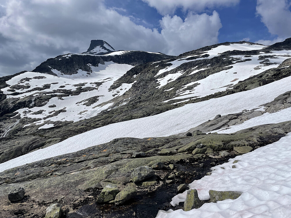 Ned mot Botolvsnosi.