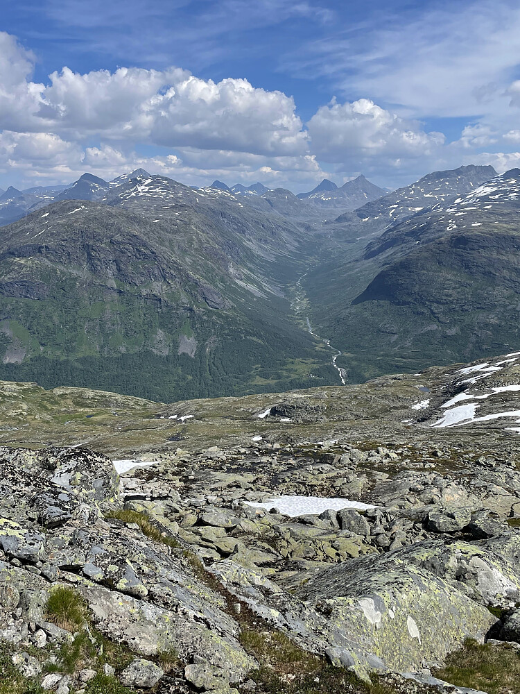 Skogadalen og Skogadalsbøen.
