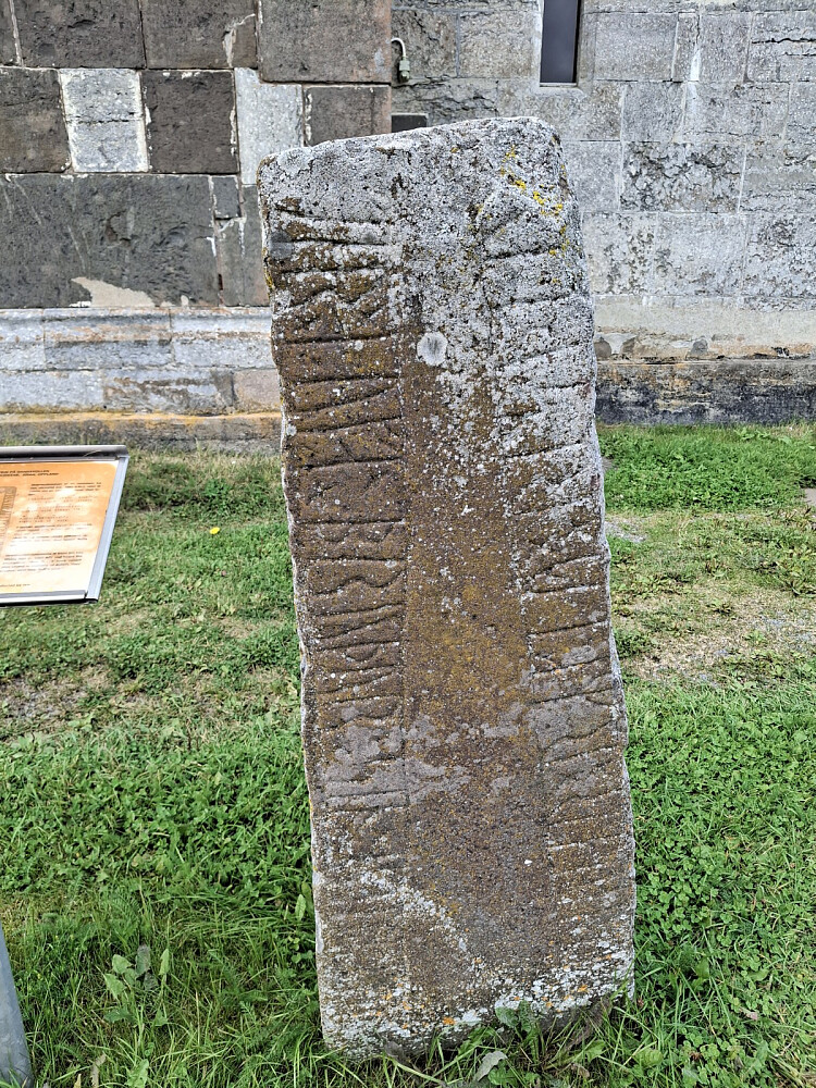 Runesteinen