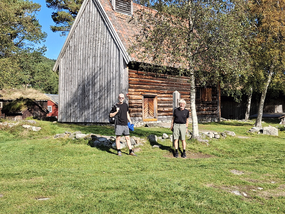 Ved kirka på Romsdalsmuseet