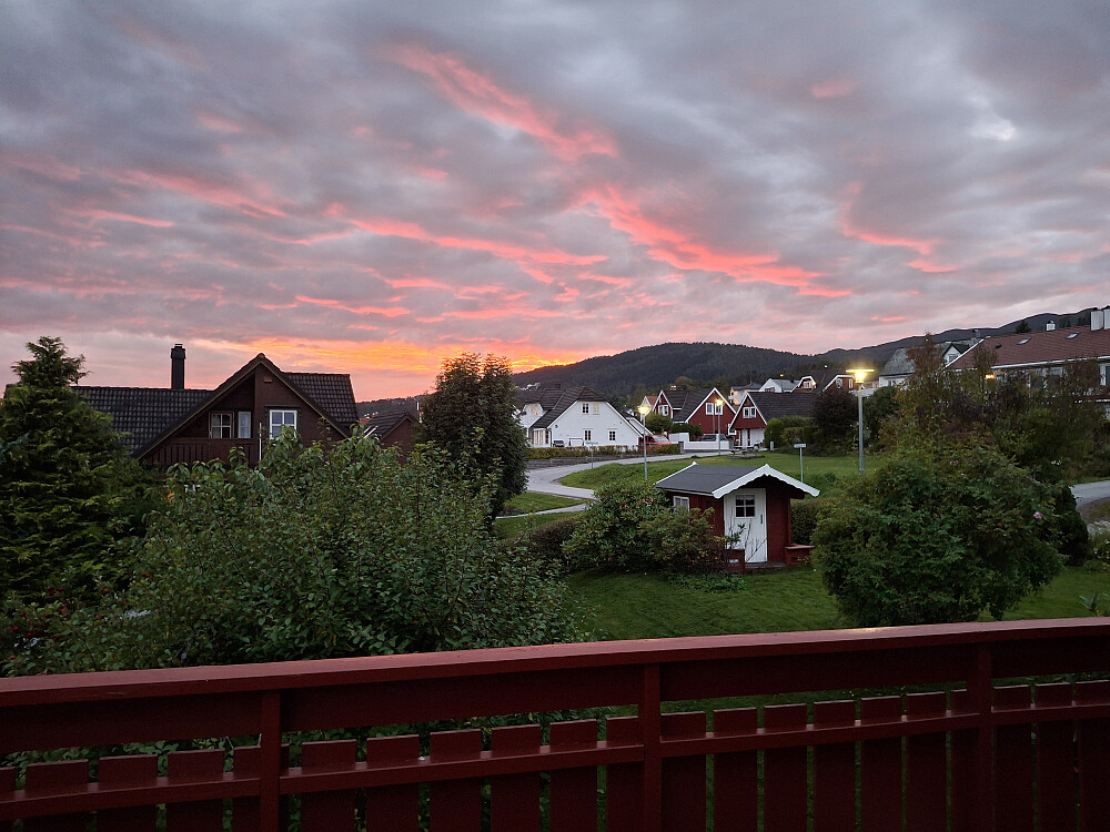 Kveldsstemning i Myrvegen