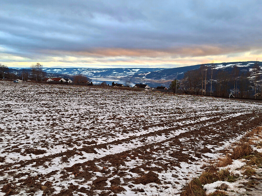 Snøen forsvinner dessverre, her fra Kvernhusvegen